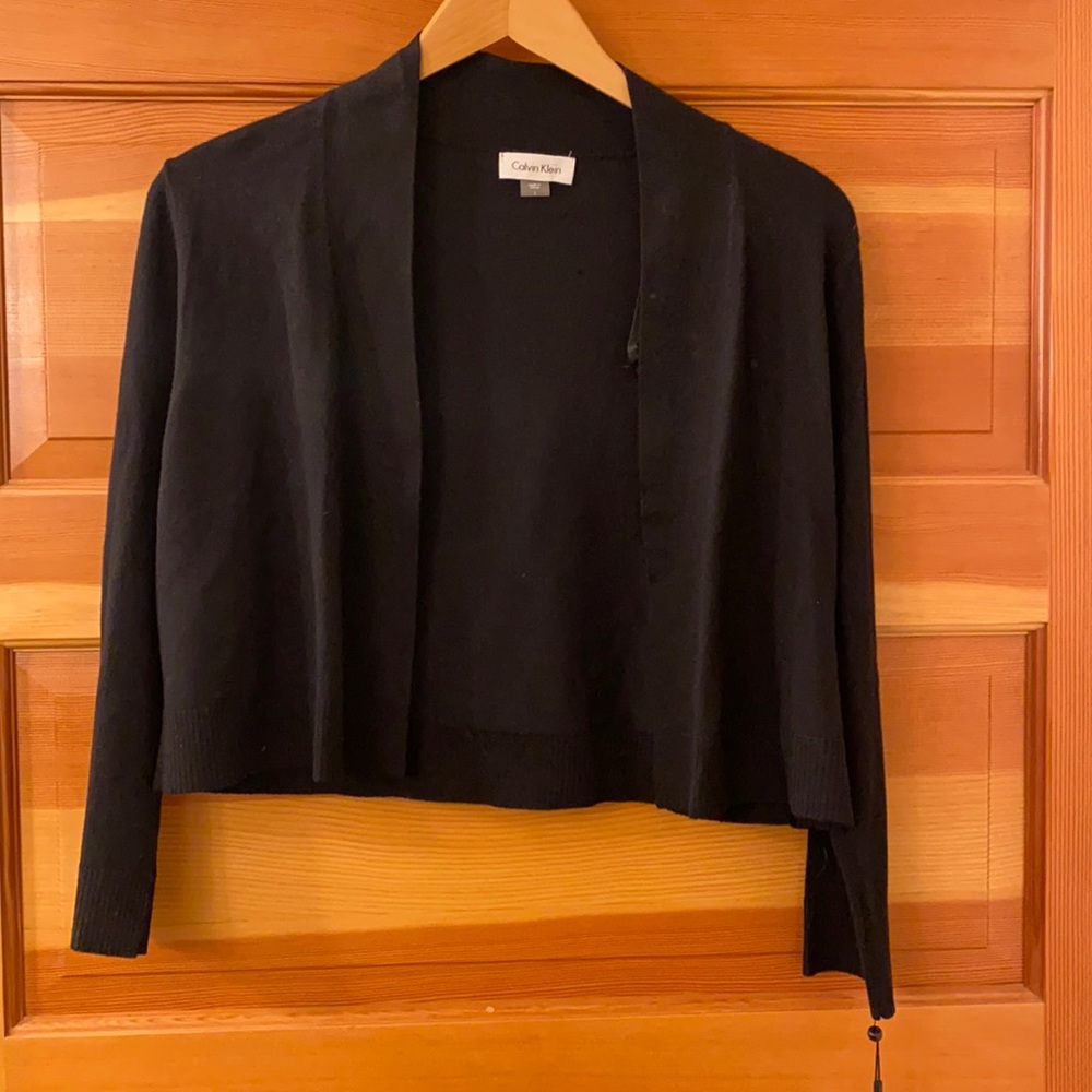 Black cropped sweater new with tags
